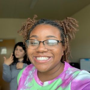 Meet your Posher, Kiara